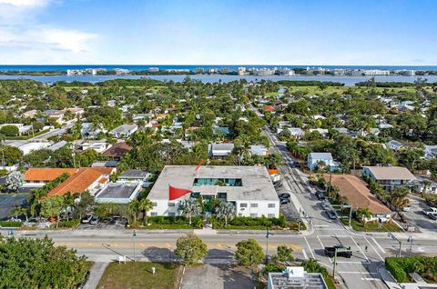 A home in Lake Worth Beach