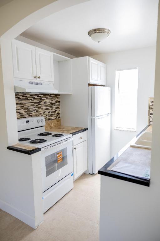 GREENWAY VILLAGE NORTH CONDO 1 - Residential