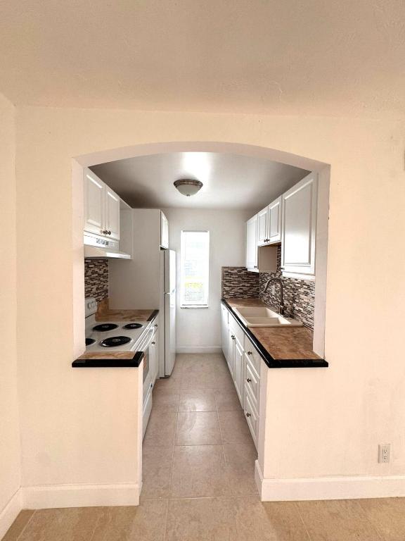 GREENWAY VILLAGE NORTH CONDO 1 - Residential