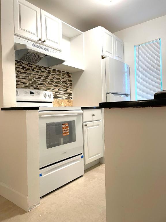 GREENWAY VILLAGE NORTH CONDO 1 - Residential