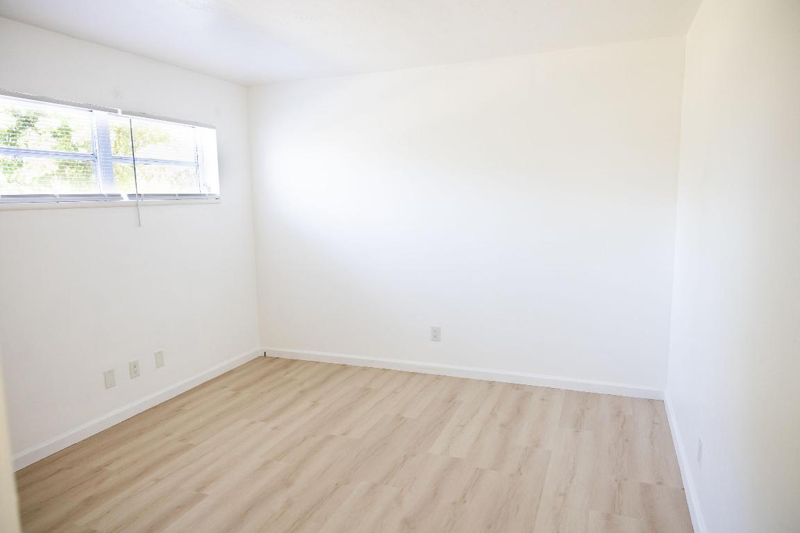 GREENWAY VILLAGE NORTH CONDO 1 - Residential