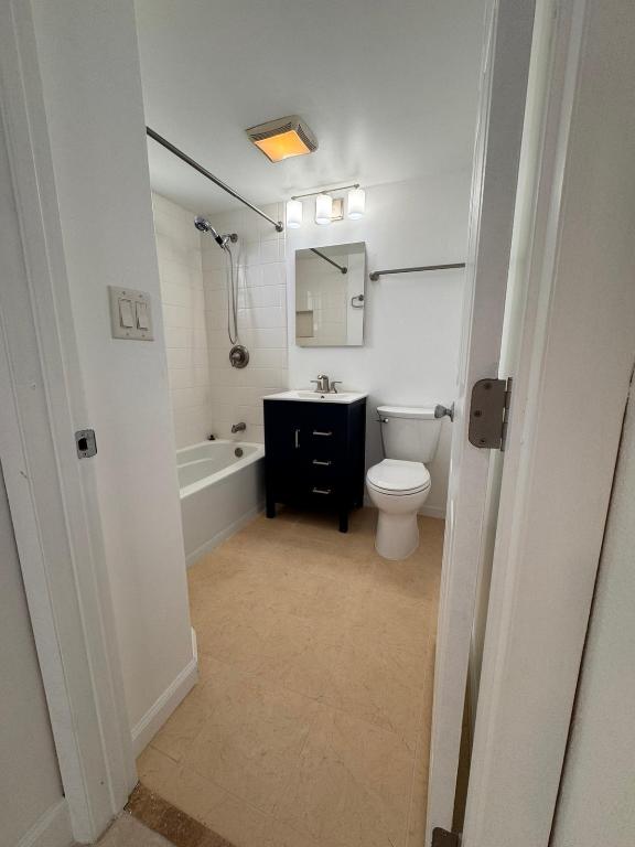 GREENWAY VILLAGE NORTH CONDO 1 - Residential