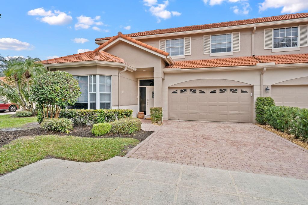 Photo of 33 Monterey Pointe Drive, Palm Beach Gardens, FL 33418 (MLS # R11157866)
