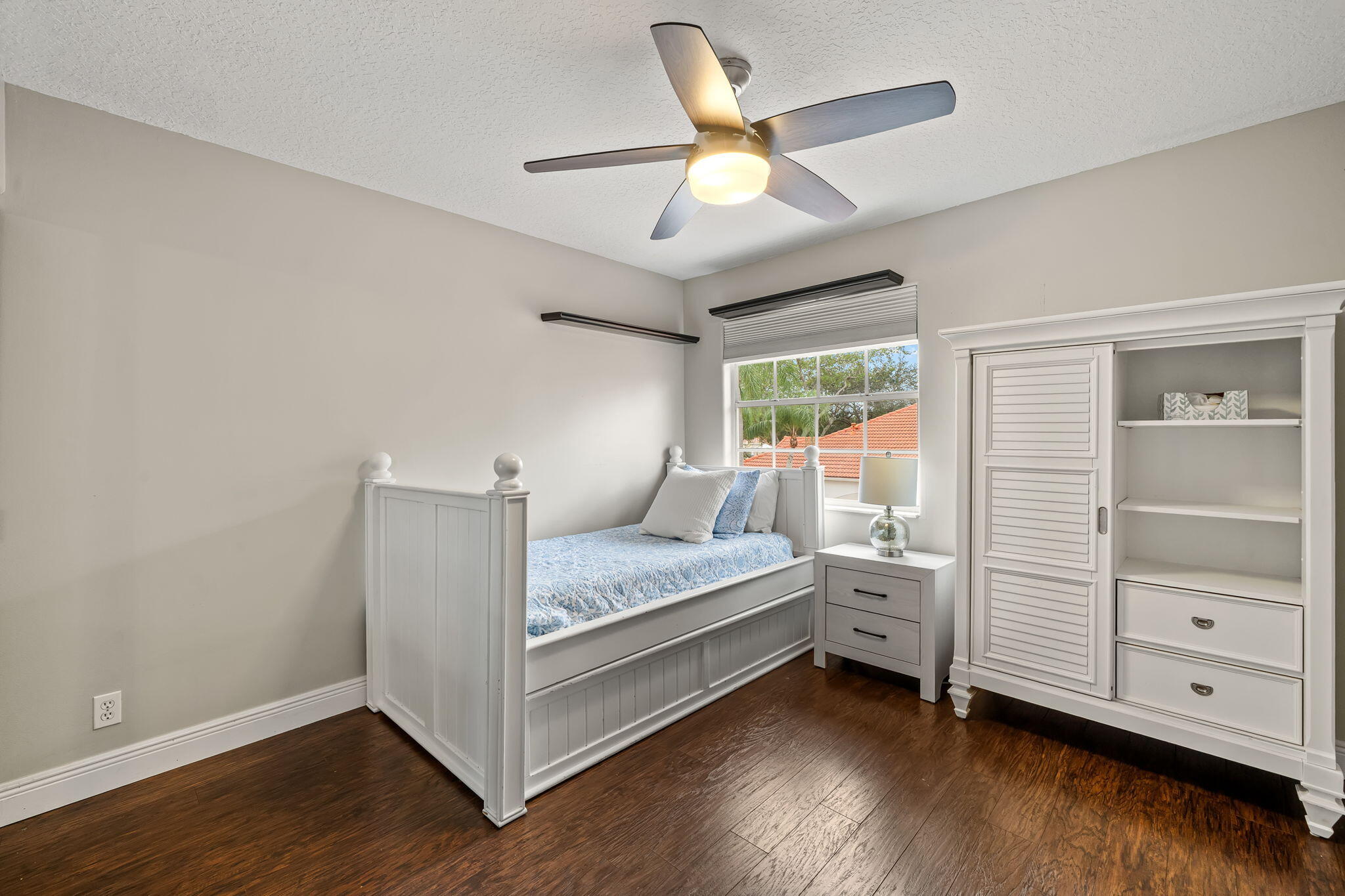 PGA RESORT COMMUNITY OF MONTEREY POINTE - Residential