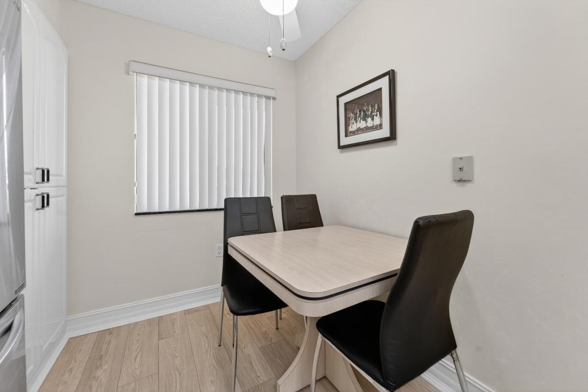 HUNTINGTON POINTE - Residential