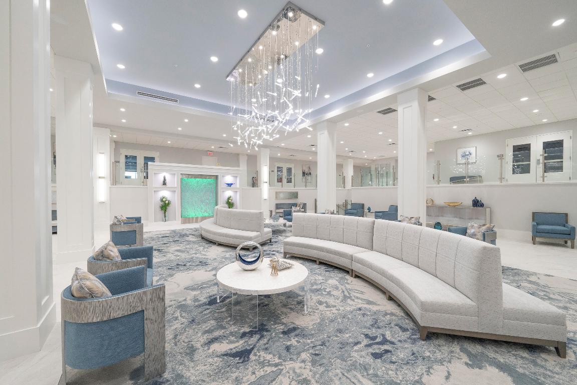 HUNTINGTON POINTE - Residential