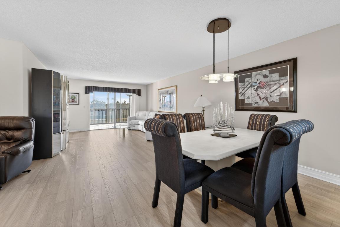 HUNTINGTON POINTE - Residential