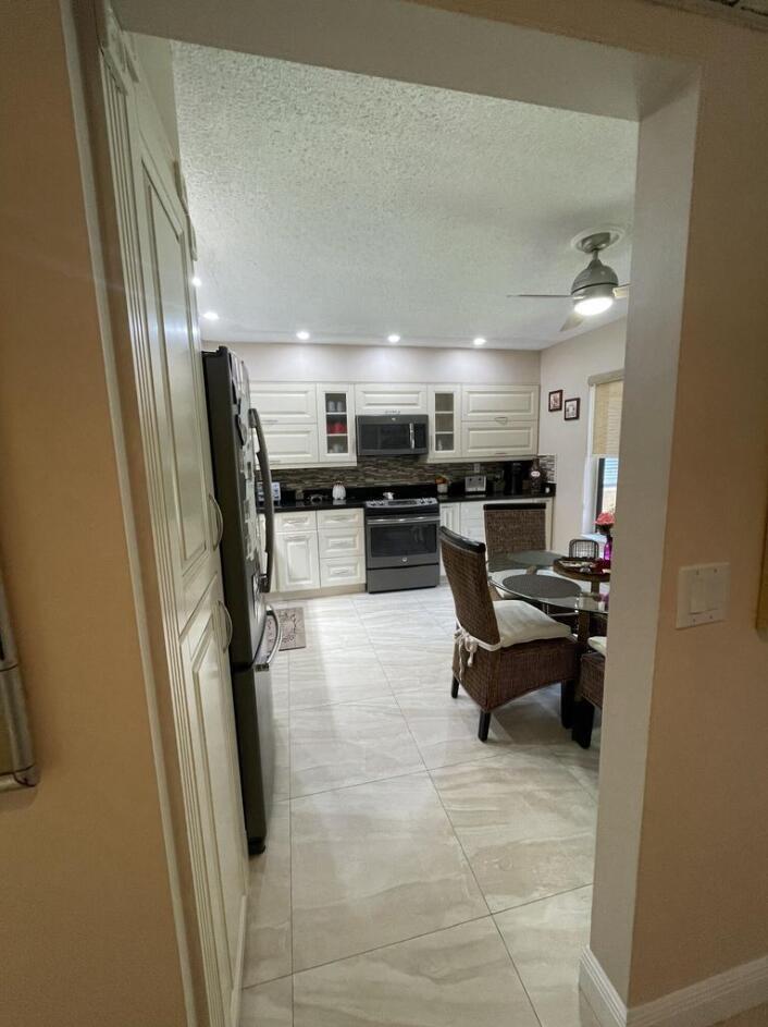 11282 Green Lake Drive 202