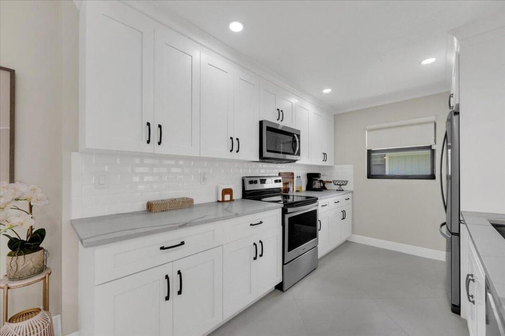 Photo of 1127 E Seminole Avenue #15c, Jupiter, FL 33477 (MLS # R11115533)