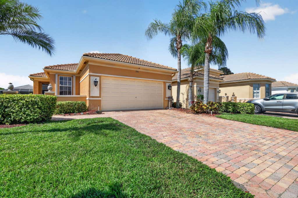 Photo of 7116 Cataluna Circle, Delray Beach, FL 33446 (MLS # B26044112)