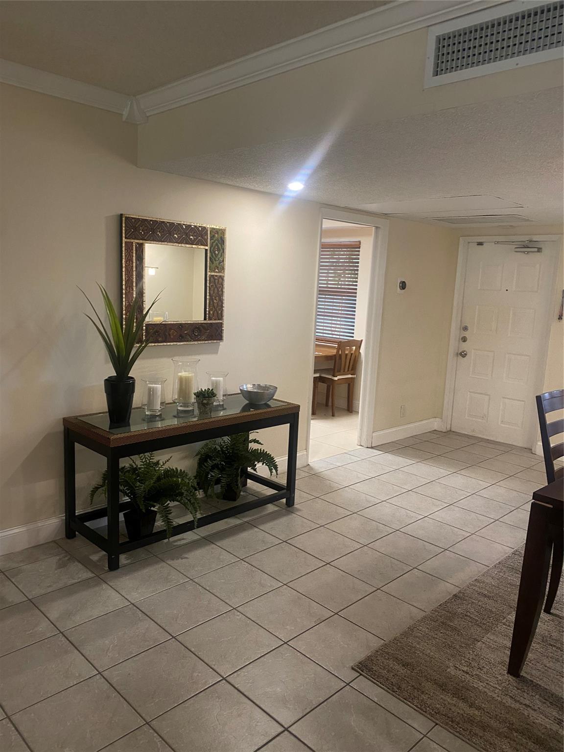 4007 N Cypress Dr 102