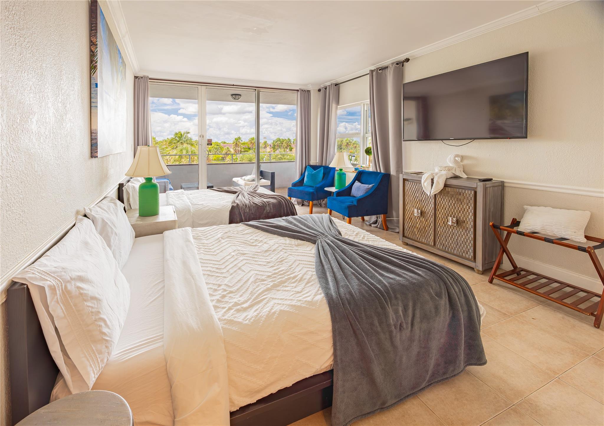 4040 Galt Ocean Dr 323