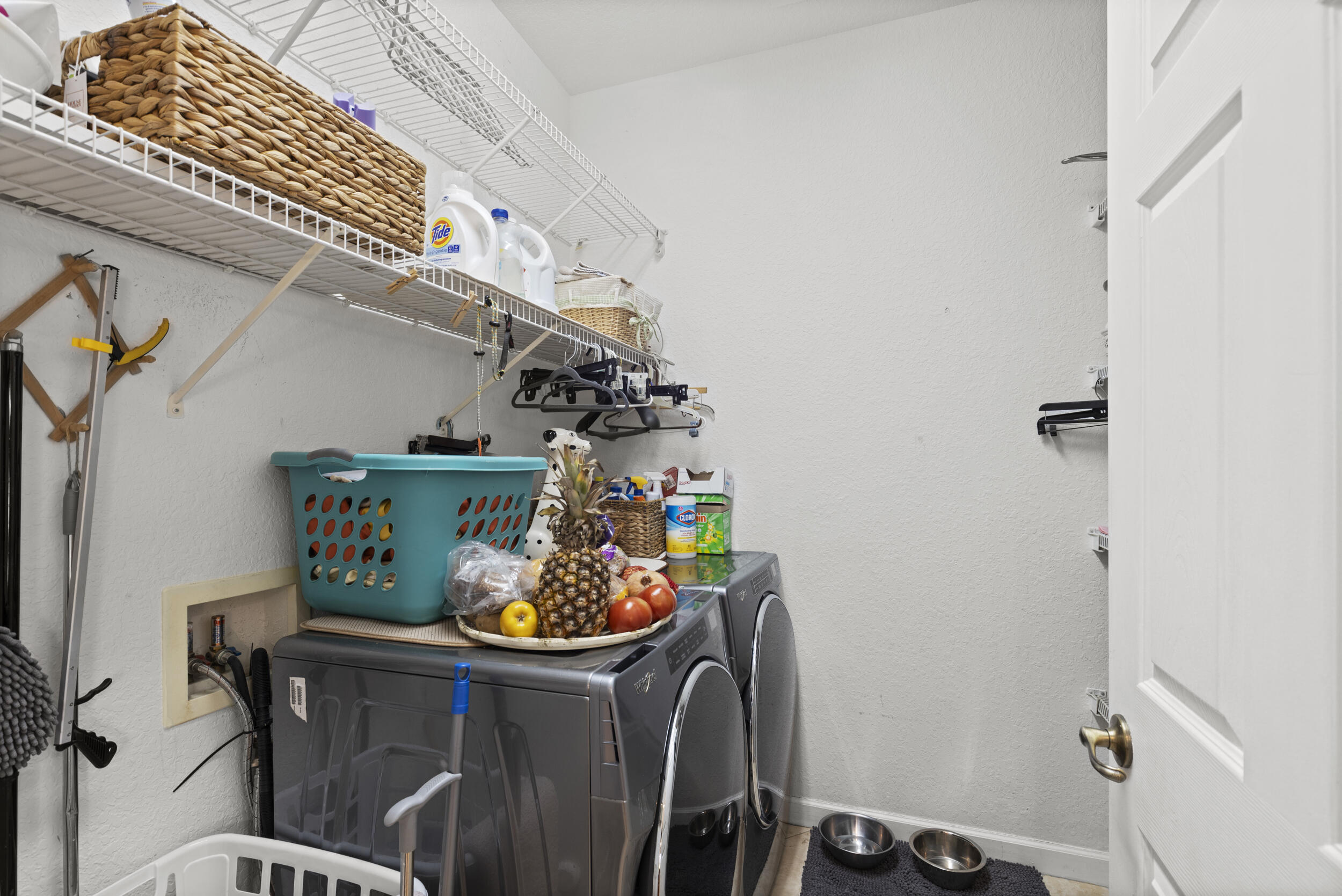 HAMILTON BAY SECTION 2 - Residential