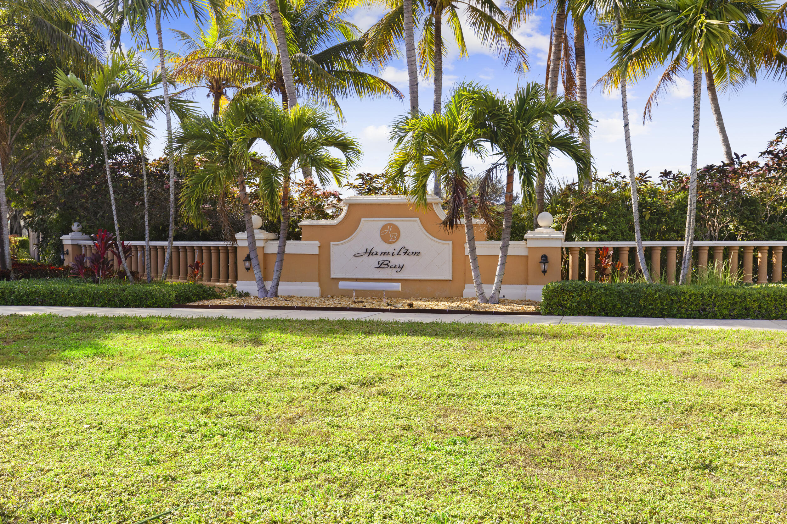 HAMILTON BAY SECTION 2 - Residential