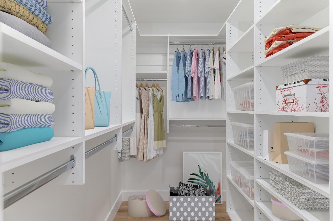 NORTH RIVER SHORES - Residential