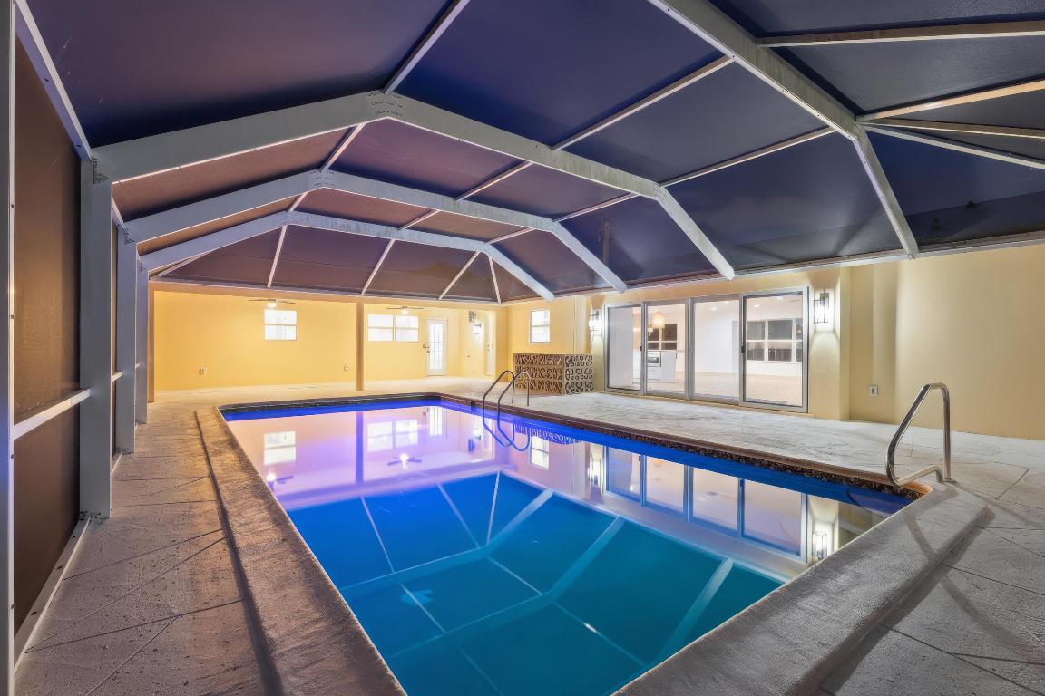 NORTH RIVER SHORES - Residential