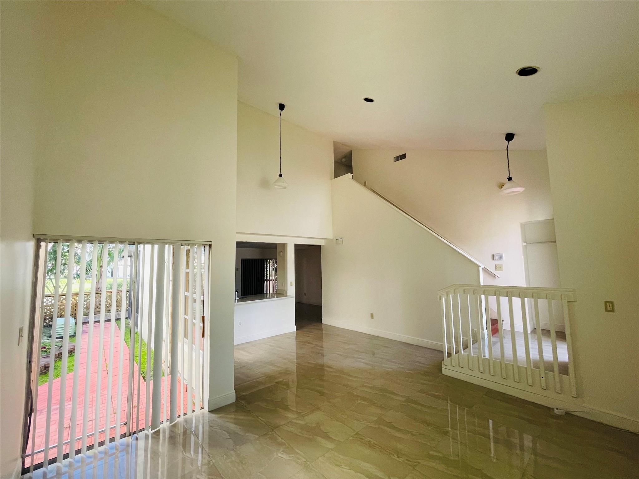 SHENANDOAH - Residential Lease