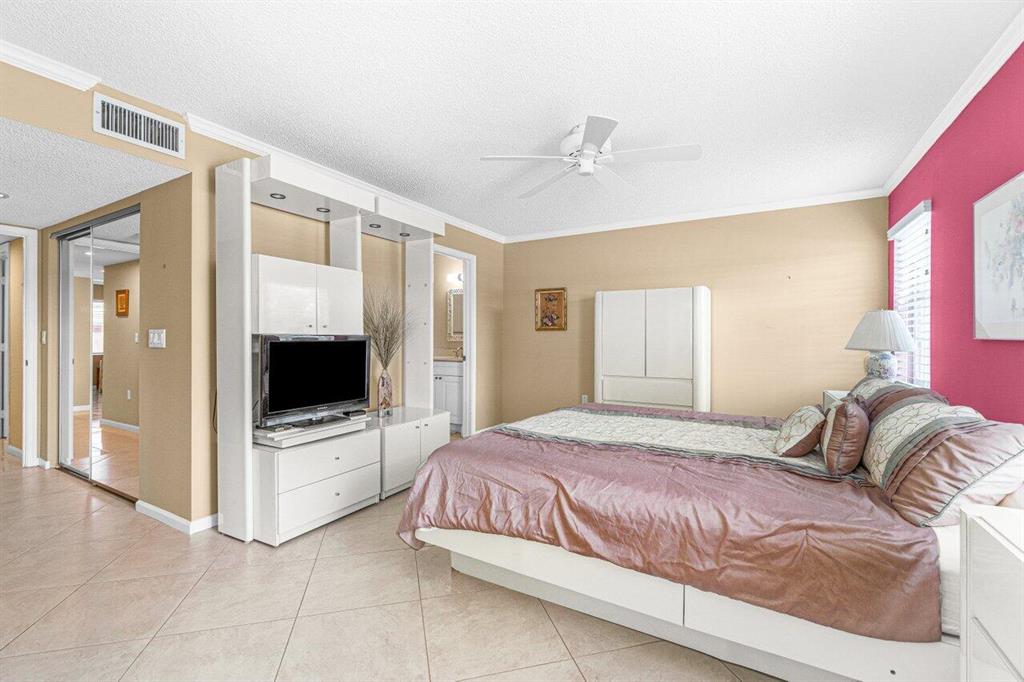 PALM ISLES - Residential