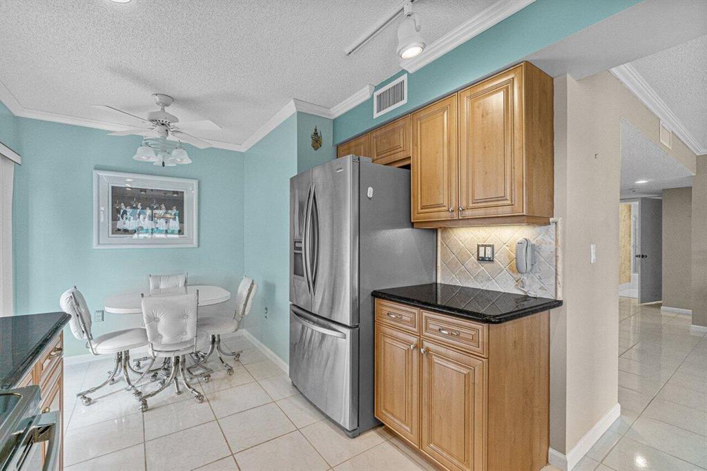 PALM ISLES - Residential