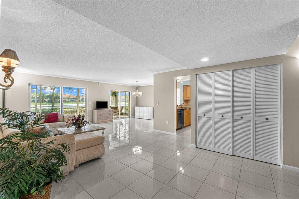 PALM ISLES - Residential