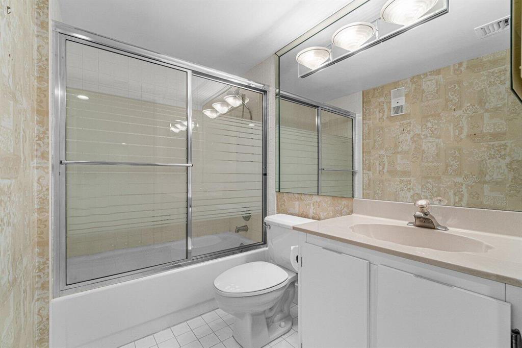 PALM ISLES - Residential