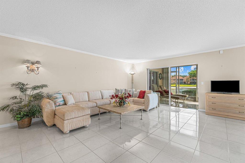 PALM ISLES - Residential