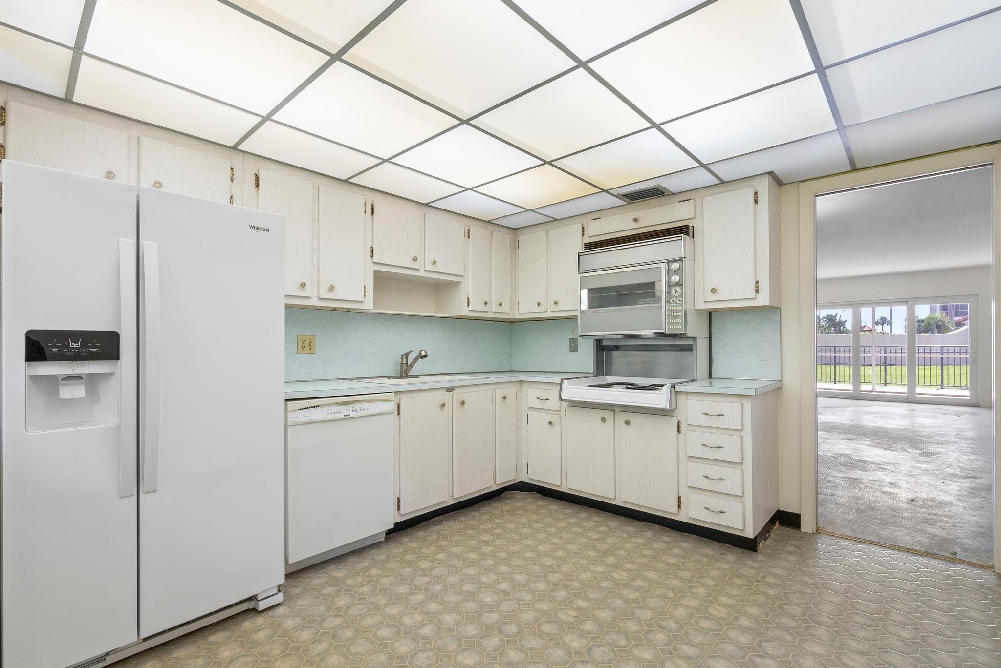 SAN REMO CONDO - Residential