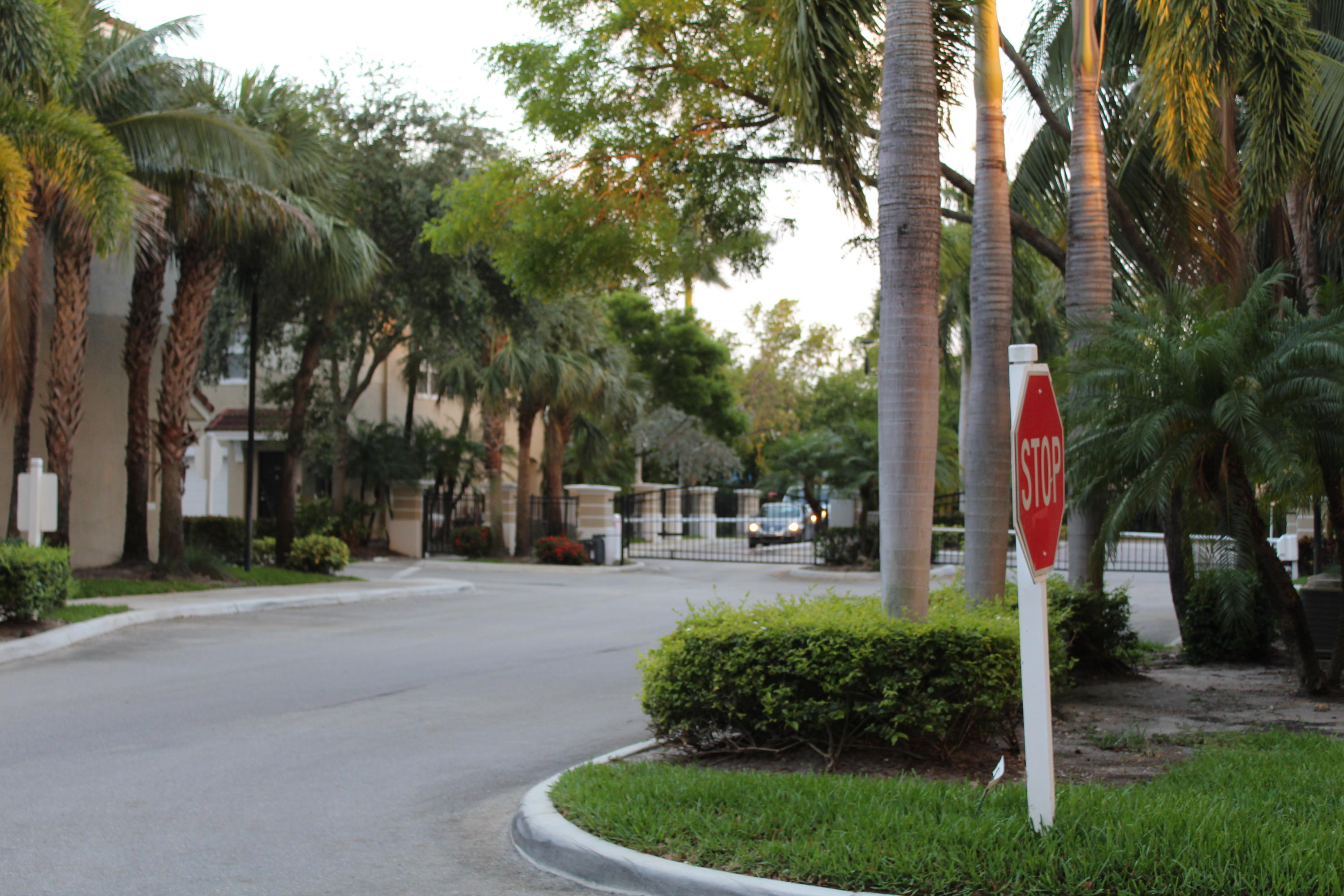 POINCIANA CONDO - Residential