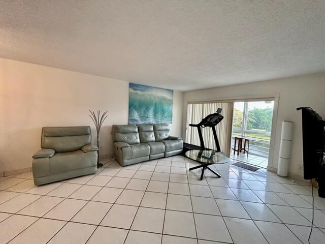 3601 Inverrary Drive 306