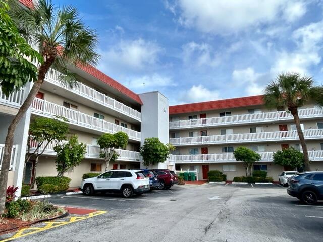 3601 Inverrary Drive 306