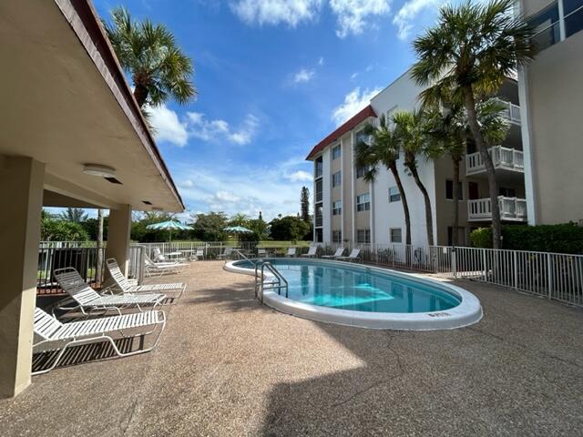 LAS VISTAS A IN INVERRARY CONDO - Residential