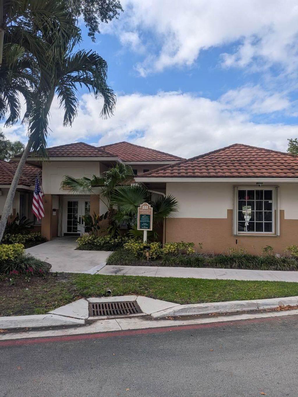 Photo of 719 NW 92nd Avenue #719, Plantation, FL 33324 (MLS # B26021368)