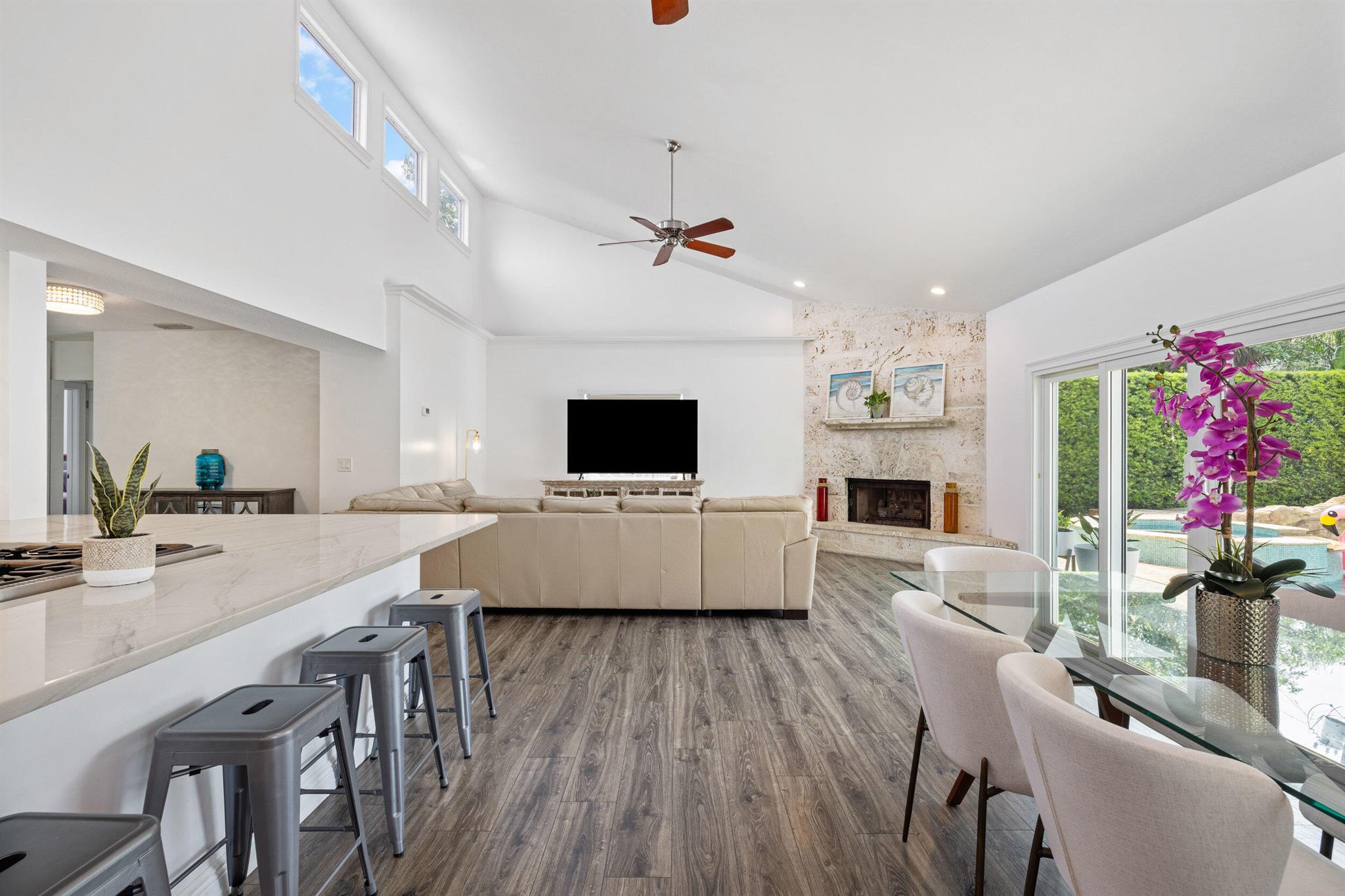 Properties 310 Edgewood Drive N
