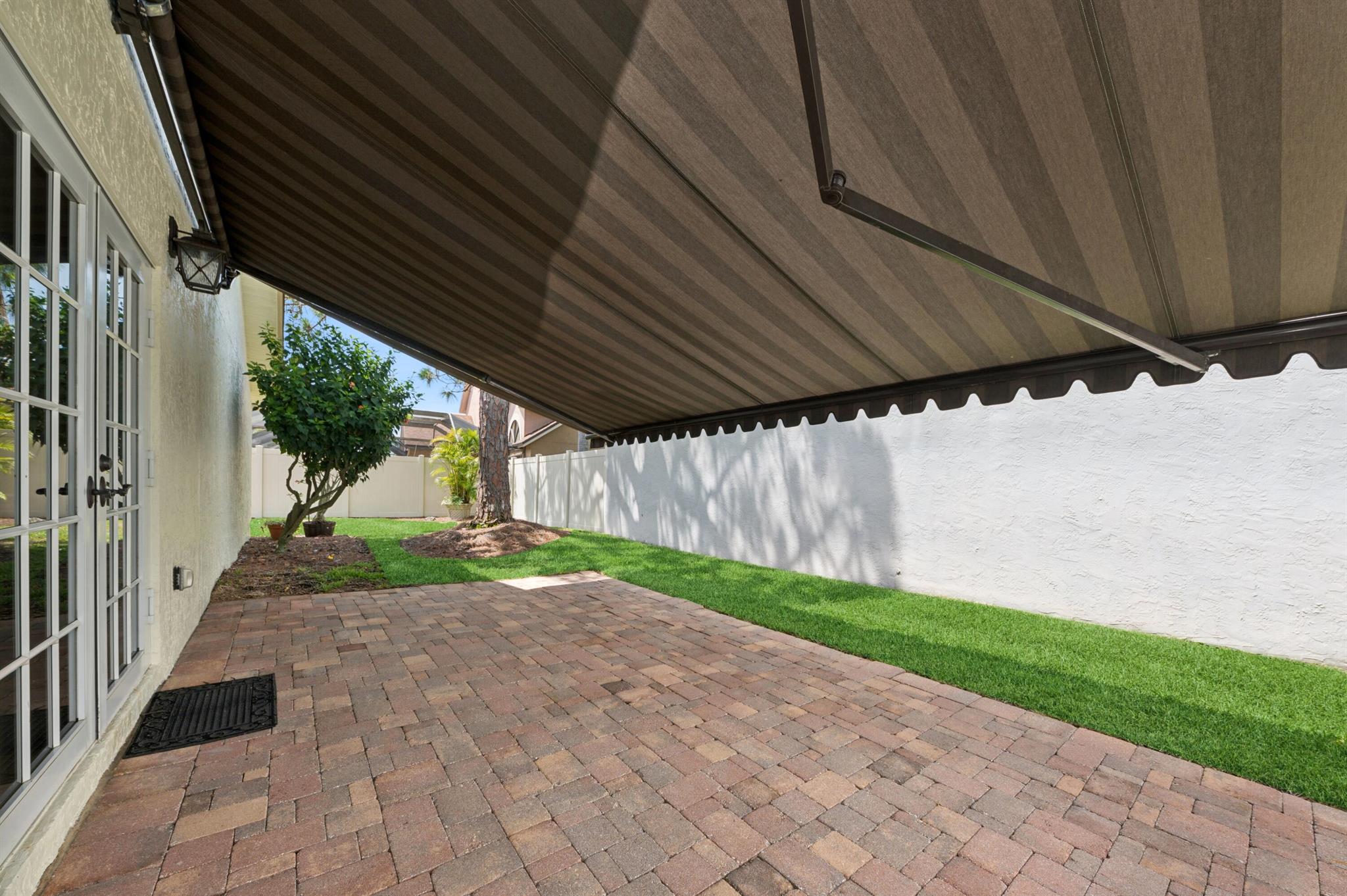 12861 Meadowbend Drive