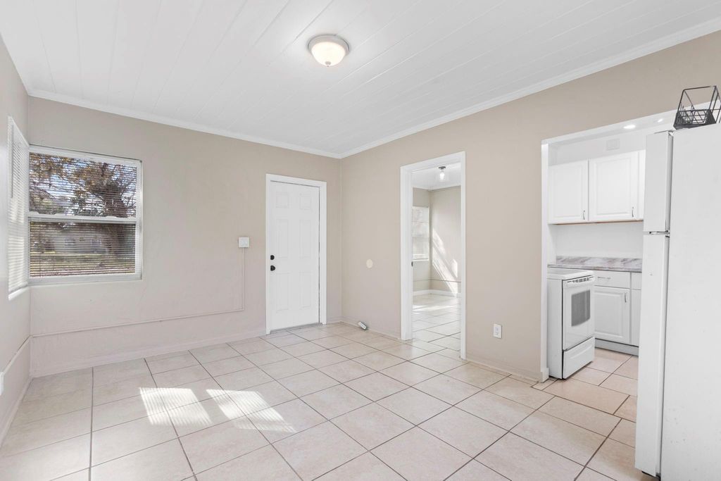 Photo of 602 Texas Court, Fort Pierce, FL 34950 (MLS # F10555178)