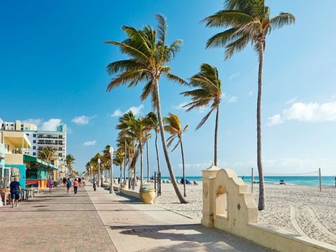 Tiny photo for 320 S Surf Road #402, Hollywood, FL 33019 (MLS # B26079875)