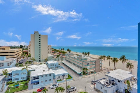 Tiny photo for 320 S Surf Road #402, Hollywood, FL 33019 (MLS # B26079875)