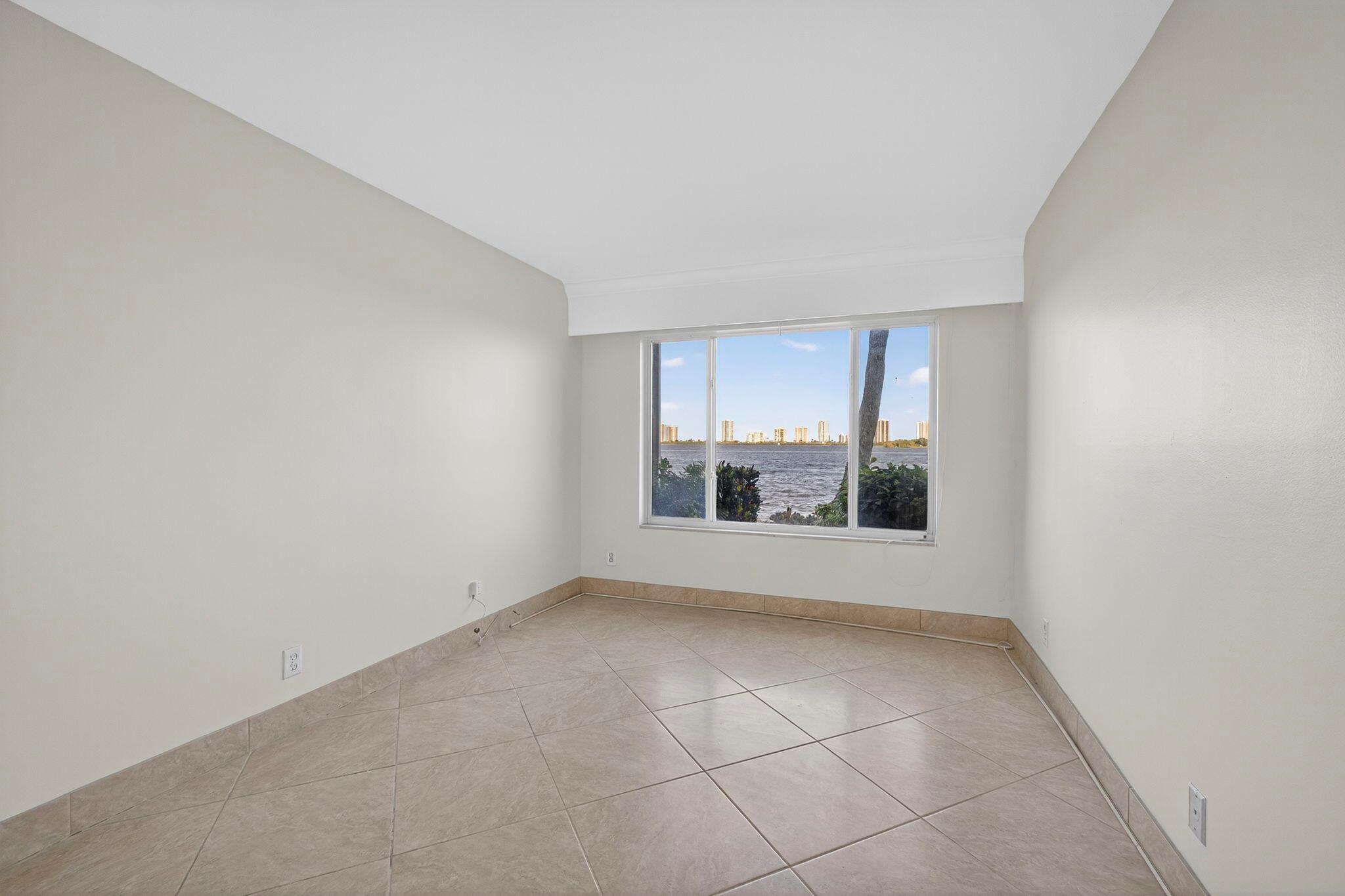 LAKE COLONY APTS ONE INC - Residential