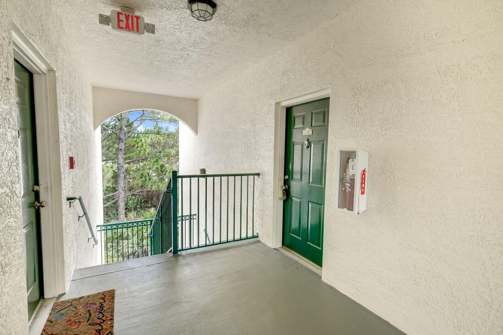 Photo of 2310 Myrtlewood Circle E, Palm Beach Gardens, FL 33418 (MLS # R11020155)