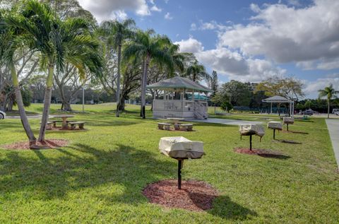 A home in Deerfield Beach