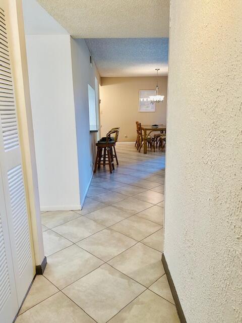 2455 Lindell Boulevard 3103, Delray Beach, FL, 33444/$299,000 2 2455 Lindell Boulevard 3103