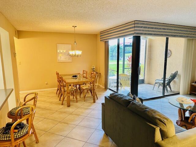 2455 Lindell Boulevard 3103, Delray Beach, FL, 33444/$299,000 3 2455 Lindell Boulevard 3103