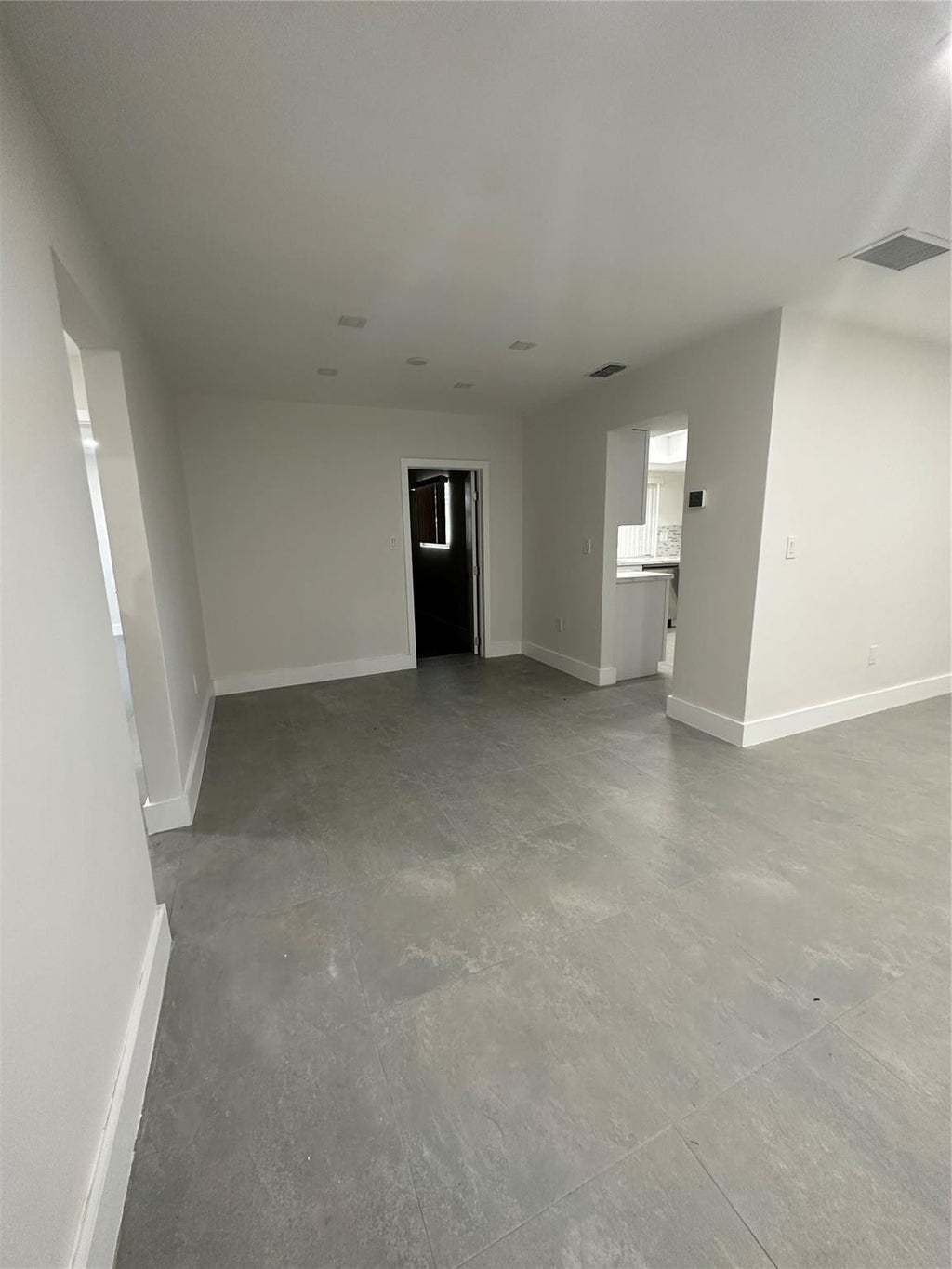 Photo of 6350 LIBERTY Street, Hollywood, FL 33024 (MLS # B26077420)