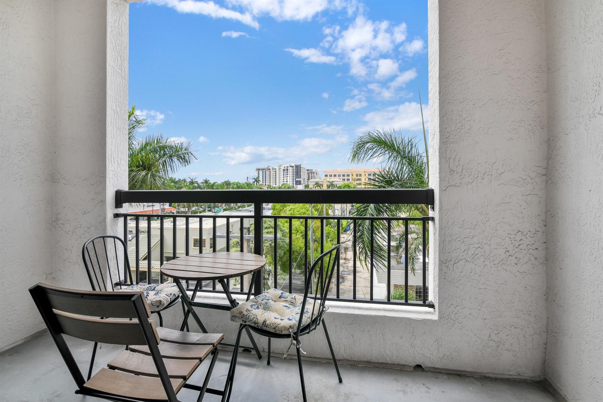 233 S Federal Highway 421, Boca Raton, FL, 33432/$549,000 2 233 S Federal Highway 421