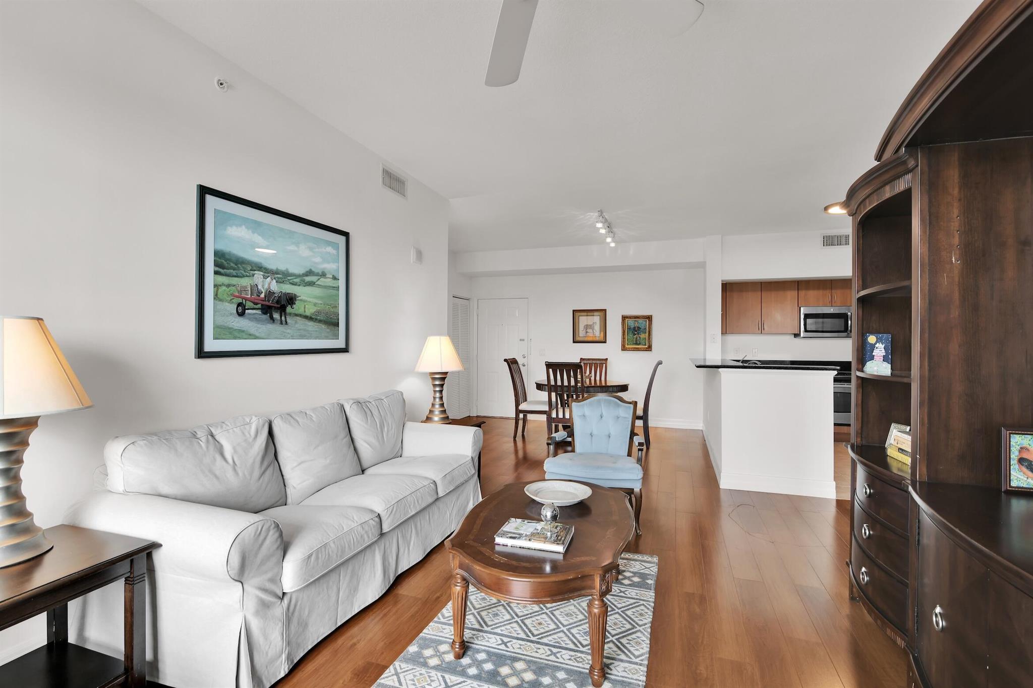 233 S Federal Highway 421, Boca Raton, FL, 33432/$549,000 3 233 S Federal Highway 421
