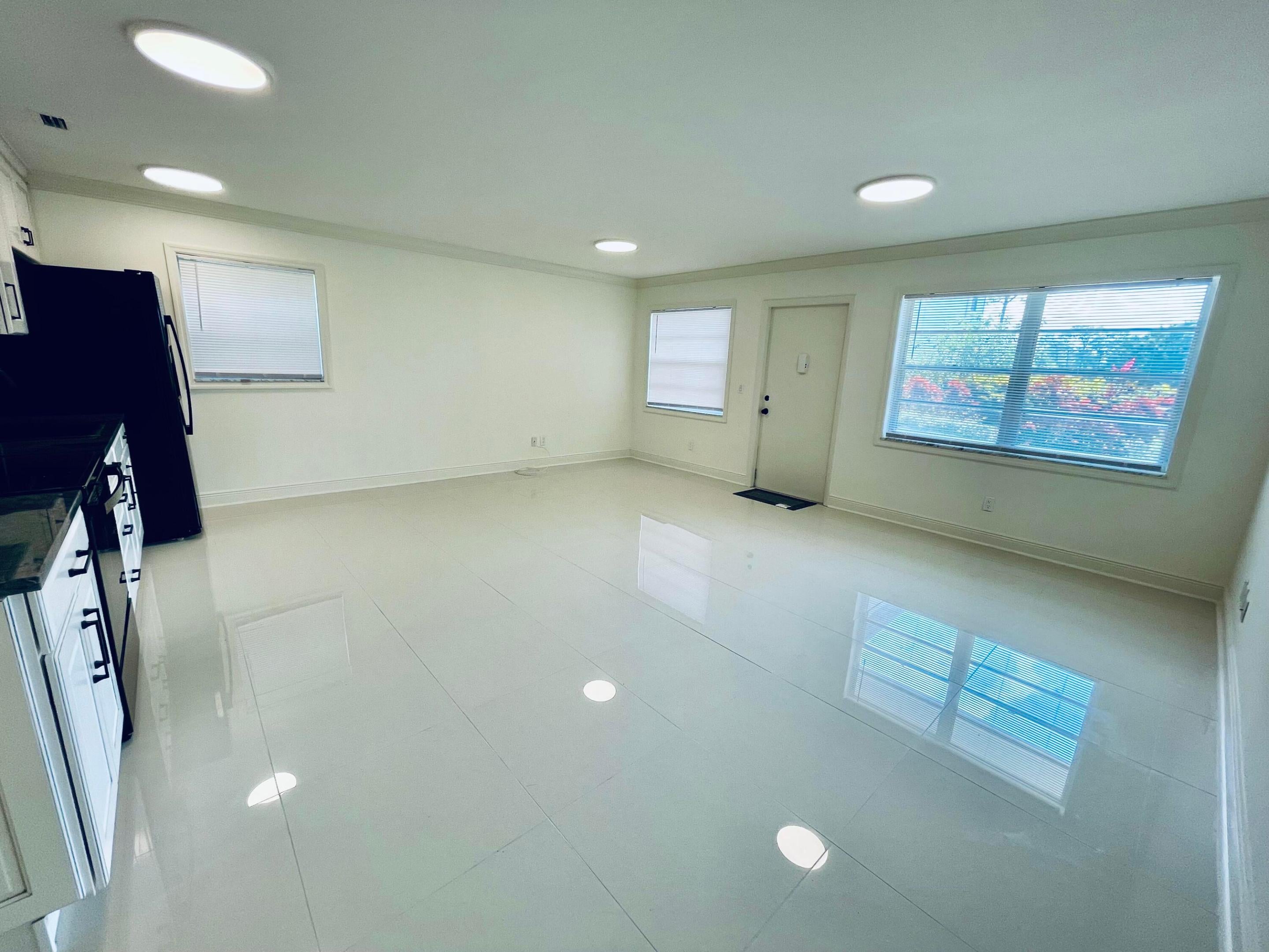 1225 NW 21st Street NW Fl 1505