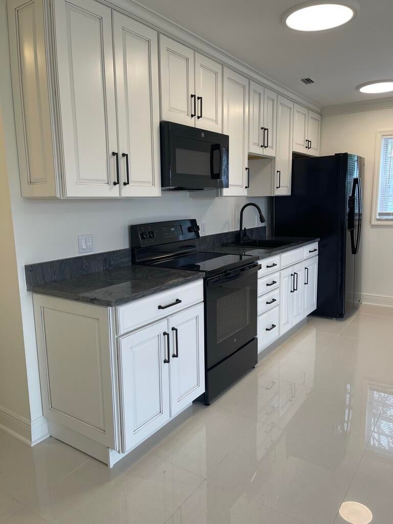 1225 NW 21st Street NW Fl 1505
