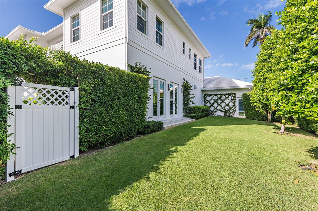 LEWIS SHORE ESTS 3 IN - Residential