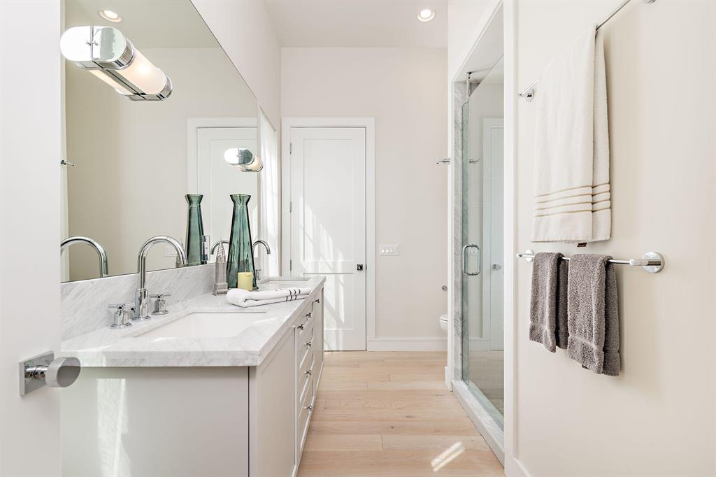 LEWIS SHORE ESTS 3 IN - Residential