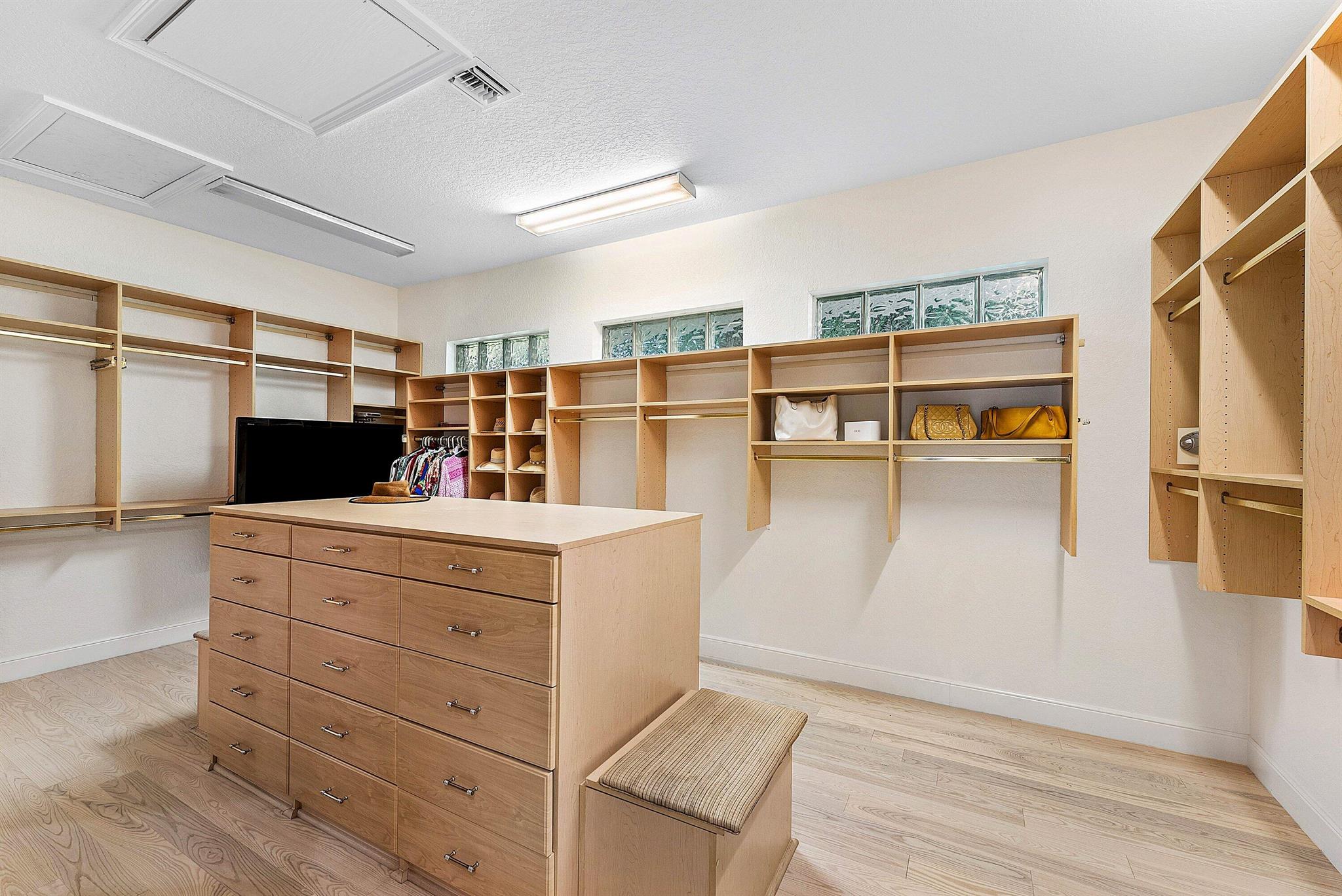 Seagate Country Club - Residential